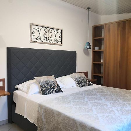 ספליט Private Oasis-Villa Sandina מראה חיצוני תמונה